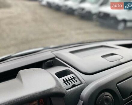 Белый Рено Мастер, объемом двигателя 2.3 л и пробегом 257 тыс. км за 15400 $, фото 39 на Automoto.ua