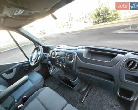 Белый Рено Мастер, объемом двигателя 2.3 л и пробегом 421 тыс. км за 15300 $, фото 26 на Automoto.ua