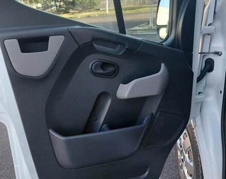 Белый Рено Мастер, объемом двигателя 2.3 л и пробегом 421 тыс. км за 15300 $, фото 16 на Automoto.ua