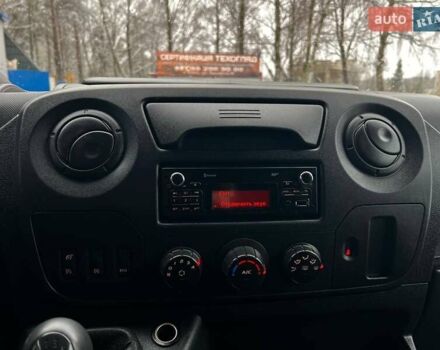 Белый Рено Мастер, объемом двигателя 2.3 л и пробегом 249 тыс. км за 26999 $, фото 31 на Automoto.ua