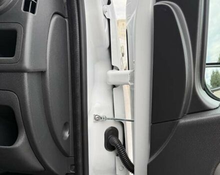 Белый Рено Мастер, объемом двигателя 2.3 л и пробегом 379 тыс. км за 17600 $, фото 58 на Automoto.ua