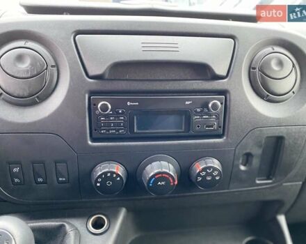 Белый Рено Мастер, объемом двигателя 2.3 л и пробегом 257 тыс. км за 15400 $, фото 38 на Automoto.ua