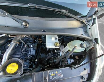 Белый Рено Мастер, объемом двигателя 2.3 л и пробегом 421 тыс. км за 15300 $, фото 41 на Automoto.ua