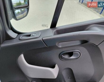 Белый Рено Мастер, объемом двигателя 2.3 л и пробегом 550 тыс. км за 16150 $, фото 42 на Automoto.ua