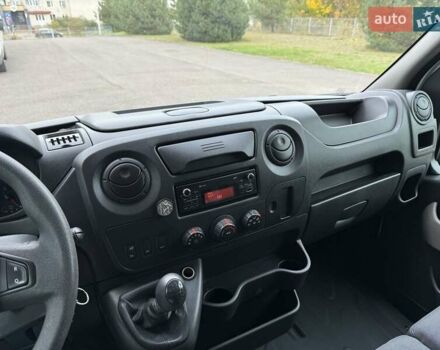 Белый Рено Мастер, объемом двигателя 2.3 л и пробегом 349 тыс. км за 17900 $, фото 55 на Automoto.ua