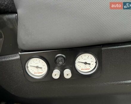 Белый Рено Мастер, объемом двигателя 2.3 л и пробегом 379 тыс. км за 17600 $, фото 61 на Automoto.ua