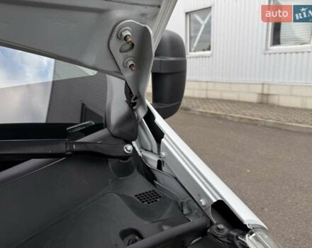 Белый Рено Мастер, объемом двигателя 2.3 л и пробегом 349 тыс. км за 17900 $, фото 78 на Automoto.ua