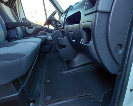 Білий Рено Мастєр, об'ємом двигуна 2.3 л та пробігом 500 тис. км за 16550 $, фото 33 на Automoto.ua