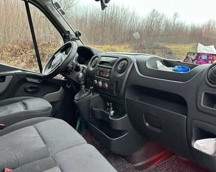 Белый Рено Мастер, объемом двигателя 2.3 л и пробегом 495 тыс. км за 16200 $, фото 3 на Automoto.ua