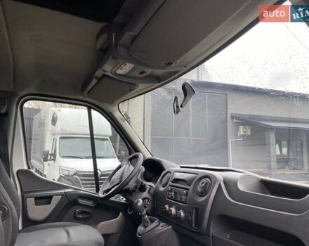 Белый Рено Мастер, объемом двигателя 2.3 л и пробегом 257 тыс. км за 15400 $, фото 32 на Automoto.ua