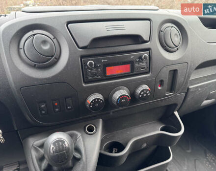 Белый Рено Мастер, объемом двигателя 2.3 л и пробегом 752 тыс. км за 15000 $, фото 12 на Automoto.ua