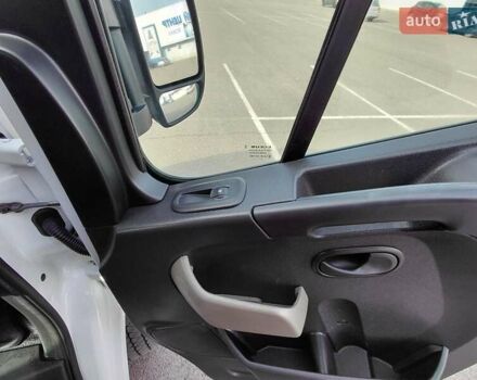 Білий Рено Мастєр, об'ємом двигуна 2.3 л та пробігом 415 тис. км за 16450 $, фото 39 на Automoto.ua