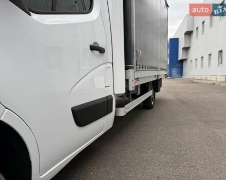 Белый Рено Мастер, объемом двигателя 2.3 л и пробегом 379 тыс. км за 17600 $, фото 7 на Automoto.ua