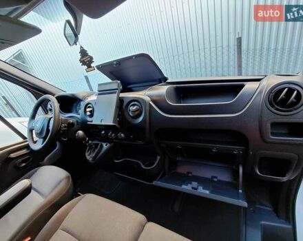 Білий Рено Мастєр, об'ємом двигуна 2.3 л та пробігом 500 тис. км за 16550 $, фото 42 на Automoto.ua