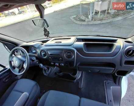 Білий Рено Мастєр, об'ємом двигуна 2.3 л та пробігом 500 тис. км за 16550 $, фото 35 на Automoto.ua