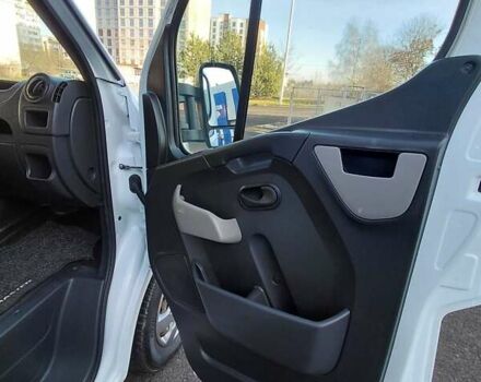 Белый Рено Мастер, объемом двигателя 2.3 л и пробегом 421 тыс. км за 15300 $, фото 21 на Automoto.ua