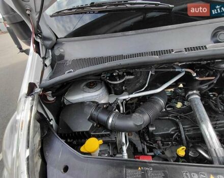 Білий Рено Мастєр, об'ємом двигуна 2.3 л та пробігом 415 тис. км за 16450 $, фото 26 на Automoto.ua