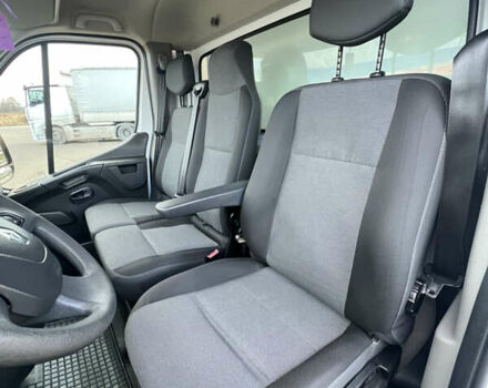 Белый Рено Мастер, объемом двигателя 2.3 л и пробегом 360 тыс. км за 25999 $, фото 15 на Automoto.ua