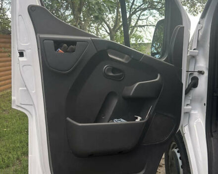 Белый Рено Мастер, объемом двигателя 2.3 л и пробегом 476 тыс. км за 17250 $, фото 23 на Automoto.ua