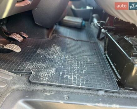 Білий Рено Мастєр, об'ємом двигуна 2.3 л та пробігом 405 тис. км за 17000 $, фото 17 на Automoto.ua