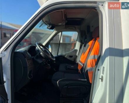 Білий Рено Мастєр, об'ємом двигуна 2.3 л та пробігом 405 тис. км за 17000 $, фото 13 на Automoto.ua