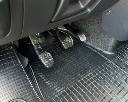 Белый Рено Мастер, объемом двигателя 2.3 л и пробегом 360 тыс. км за 25999 $, фото 22 на Automoto.ua