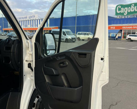 Белый Рено Мастер, объемом двигателя 2.3 л и пробегом 360 тыс. км за 25999 $, фото 38 на Automoto.ua