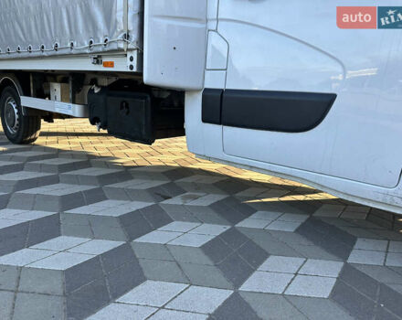 Белый Рено Мастер, объемом двигателя 2.3 л и пробегом 520 тыс. км за 17900 $, фото 13 на Automoto.ua