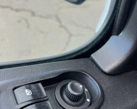 Белый Рено Мастер, объемом двигателя 2.3 л и пробегом 360 тыс. км за 25999 $, фото 18 на Automoto.ua