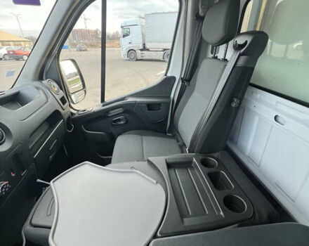 Белый Рено Мастер, объемом двигателя 2.3 л и пробегом 360 тыс. км за 25999 $, фото 35 на Automoto.ua