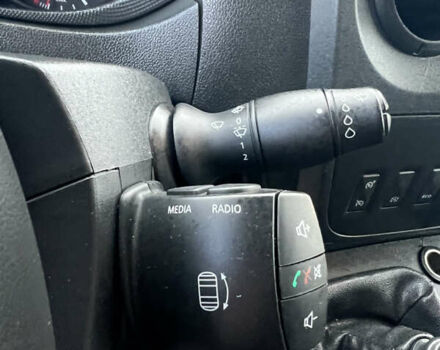 Белый Рено Мастер, объемом двигателя 2.3 л и пробегом 360 тыс. км за 25999 $, фото 27 на Automoto.ua