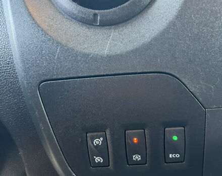 Белый Рено Мастер, объемом двигателя 2.3 л и пробегом 360 тыс. км за 25999 $, фото 29 на Automoto.ua