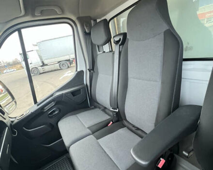 Белый Рено Мастер, объемом двигателя 2.3 л и пробегом 360 тыс. км за 25999 $, фото 34 на Automoto.ua