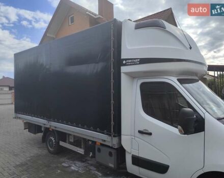 Белый Рено Мастер, объемом двигателя 2.3 л и пробегом 418 тыс. км за 16400 $, фото 5 на Automoto.ua