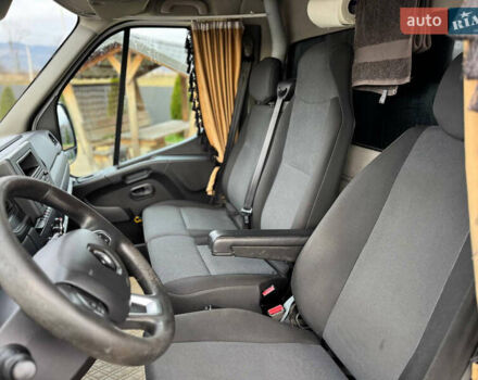 Белый Рено Мастер, объемом двигателя 2.3 л и пробегом 500 тыс. км за 17500 $, фото 18 на Automoto.ua