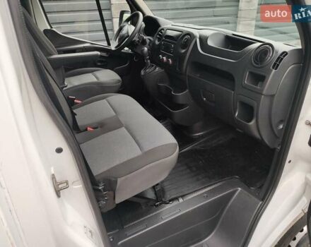 Білий Рено Мастєр, об'ємом двигуна 2.3 л та пробігом 278 тис. км за 16700 $, фото 48 на Automoto.ua