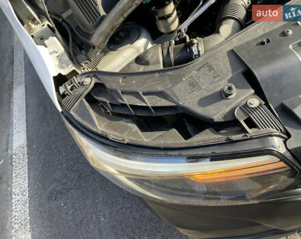 Белый Рено Мастер, объемом двигателя 2.3 л и пробегом 380 тыс. км за 19800 $, фото 46 на Automoto.ua