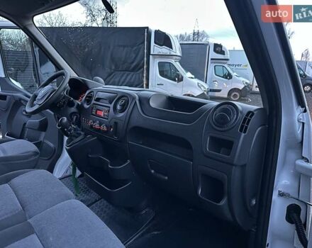 Белый Рено Мастер, объемом двигателя 2.3 л и пробегом 428 тыс. км за 17600 $, фото 20 на Automoto.ua