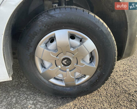 Белый Рено Мастер, объемом двигателя 2.3 л и пробегом 380 тыс. км за 19800 $, фото 52 на Automoto.ua