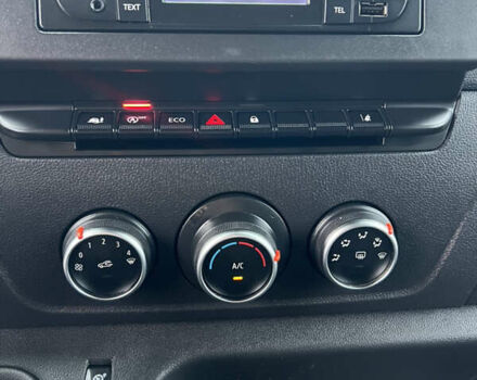 Белый Рено Мастер, объемом двигателя 2.3 л и пробегом 187 тыс. км за 17777 $, фото 22 на Automoto.ua