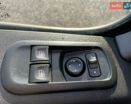 Белый Рено Мастер, объемом двигателя 2.3 л и пробегом 380 тыс. км за 19800 $, фото 61 на Automoto.ua