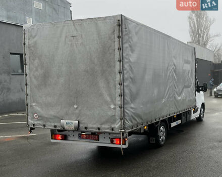 Белый Рено Мастер, объемом двигателя 2.3 л и пробегом 457 тыс. км за 19000 $, фото 3 на Automoto.ua