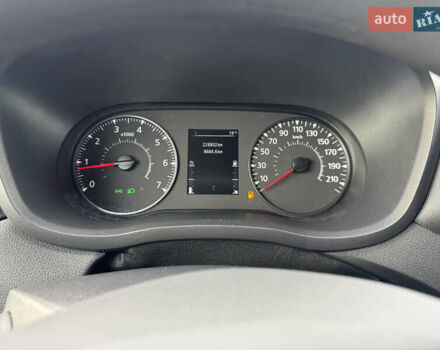 Білий Рено Мастєр, об'ємом двигуна 2.3 л та пробігом 230 тис. км за 18700 $, фото 34 на Automoto.ua