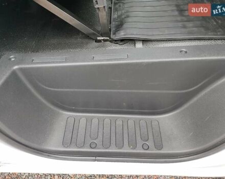 Білий Рено Мастєр, об'ємом двигуна 2.3 л та пробігом 278 тис. км за 16700 $, фото 67 на Automoto.ua