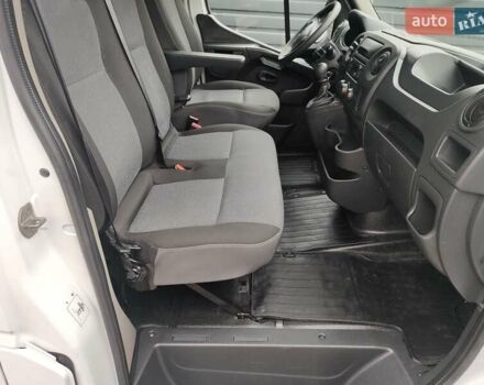 Білий Рено Мастєр, об'ємом двигуна 2.3 л та пробігом 278 тис. км за 16700 $, фото 46 на Automoto.ua