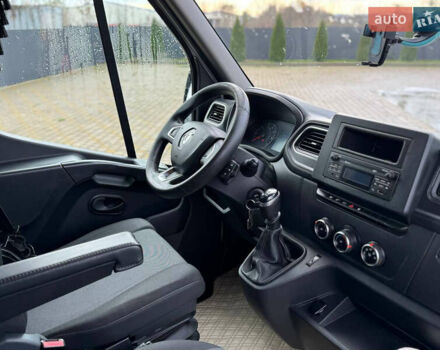 Белый Рено Мастер, объемом двигателя 2.3 л и пробегом 500 тыс. км за 17500 $, фото 22 на Automoto.ua