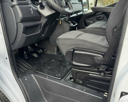 Білий Рено Мастєр, об'ємом двигуна 2.3 л та пробігом 230 тис. км за 18700 $, фото 29 на Automoto.ua