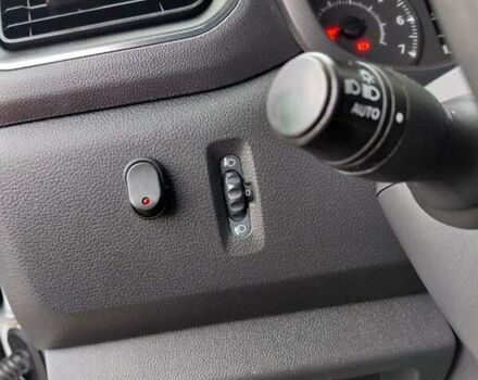 Білий Рено Мастєр, об'ємом двигуна 2.3 л та пробігом 368 тис. км за 18999 $, фото 43 на Automoto.ua