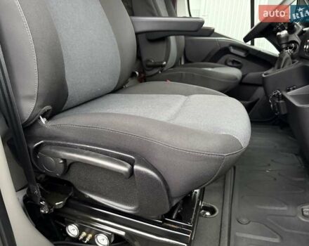 Белый Рено Мастер, объемом двигателя 2.3 л и пробегом 290 тыс. км за 19950 $, фото 58 на Automoto.ua