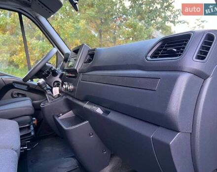 Белый Рено Мастер, объемом двигателя 2.3 л и пробегом 312 тыс. км за 22500 $, фото 44 на Automoto.ua